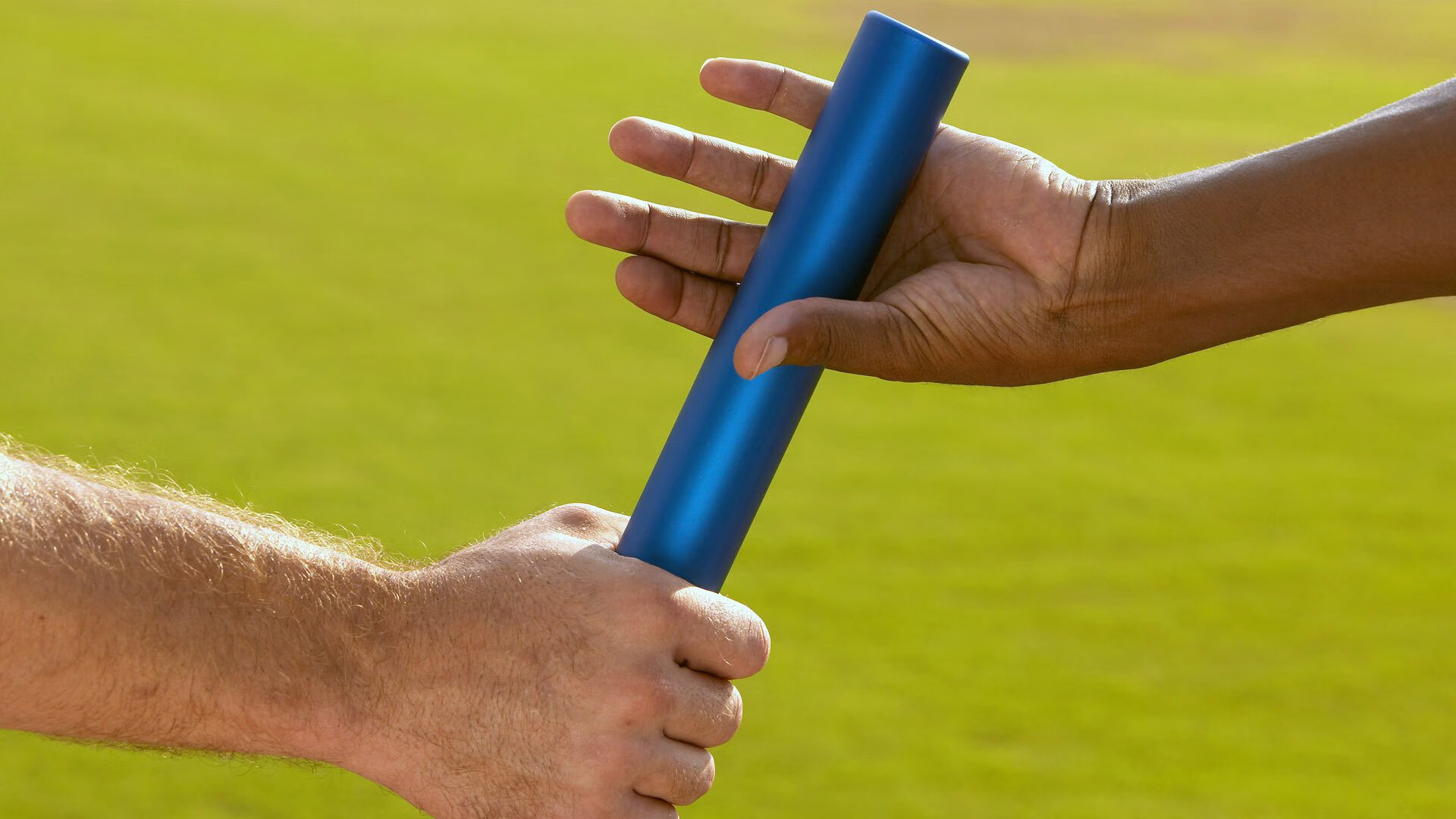 体育新闻中心主办体育文化数字传播创新论坛,我国体育产业数字化转型研究